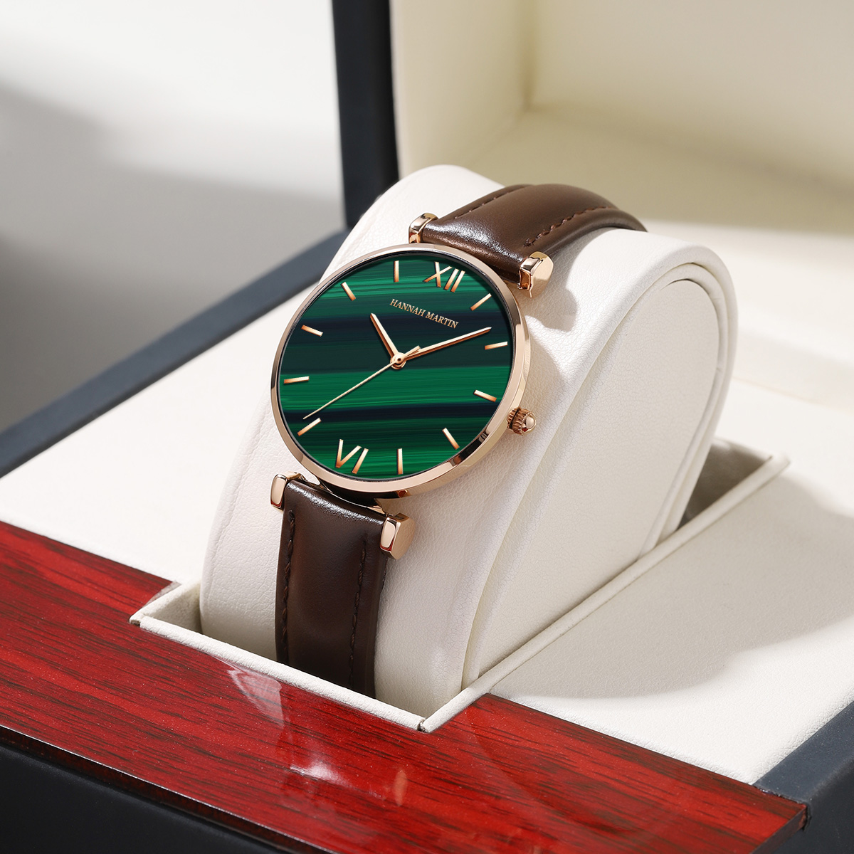 2024 nieuwe dameshorloge met q - Stones Watches & Jewelry In Sweden Ab recensie en prijs