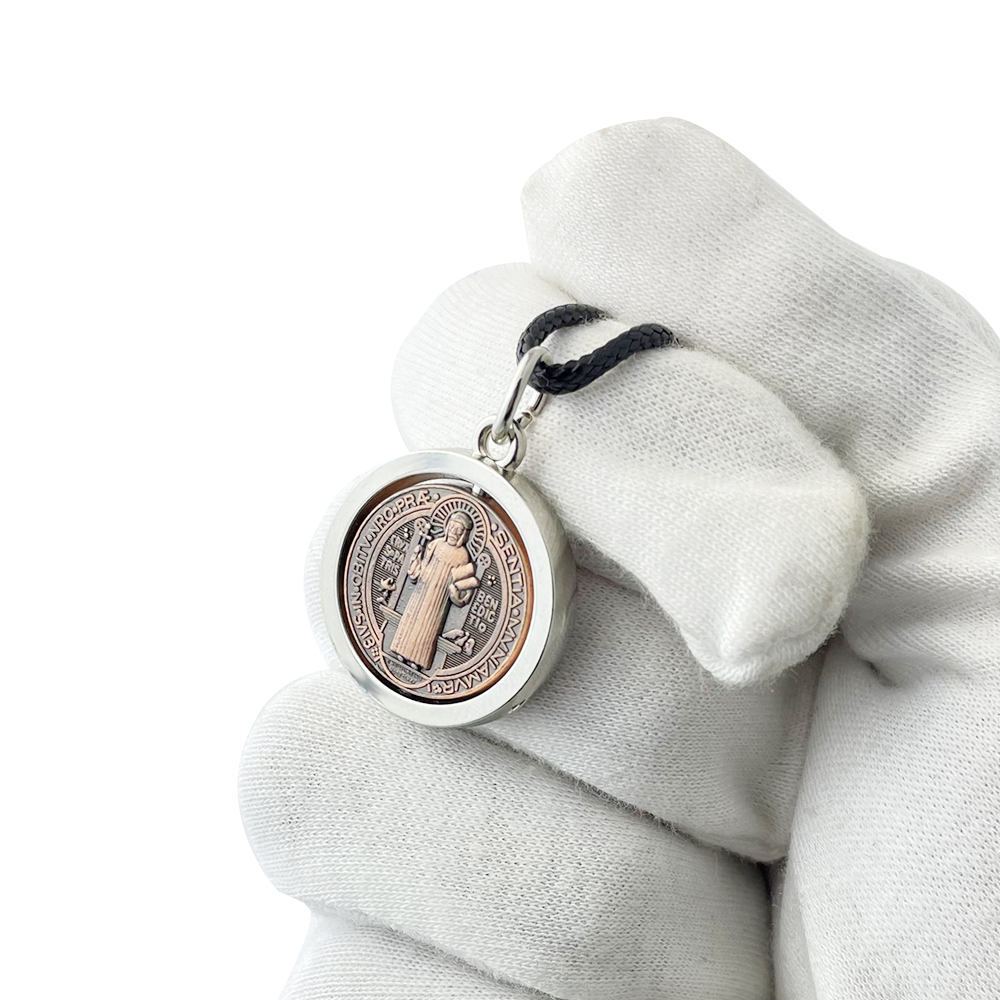 Nieuwe St. Benedictus Medaille - Jewelry & Watches Spółka Z Ograniczoną Odpowiedzialnością Sp Z Oo recensie en prijs