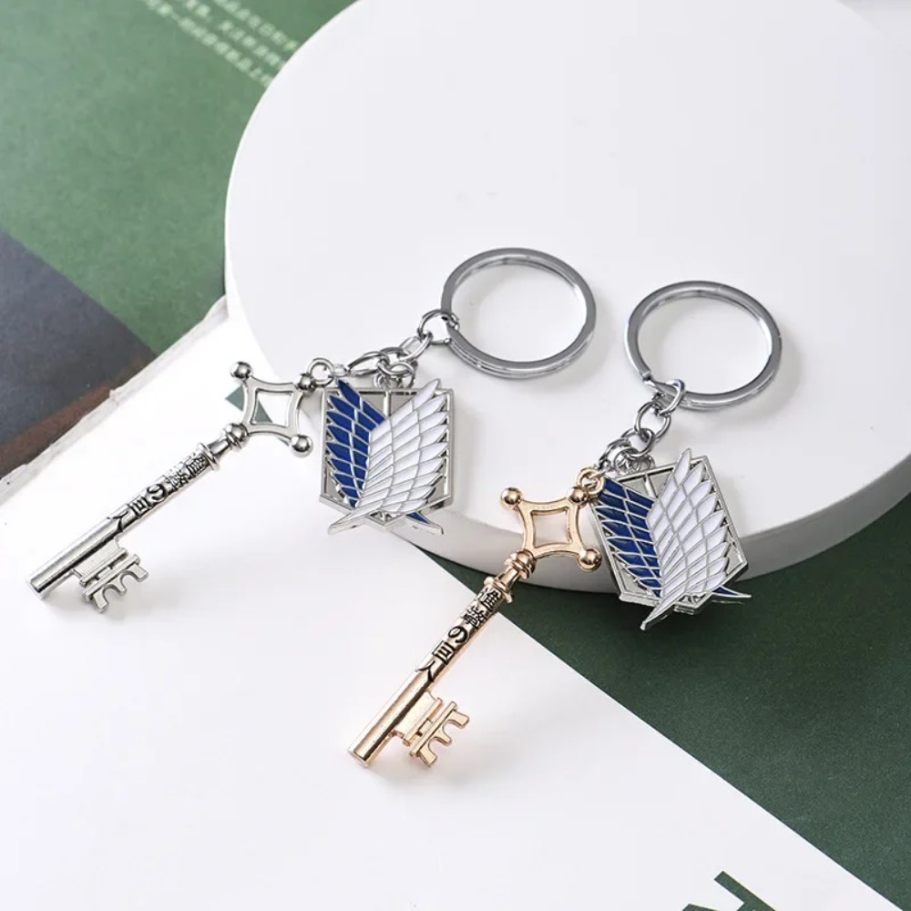 Aanval op Titan Metalen sleute - Levi Jewelry & Watches Inc recensie en prijs