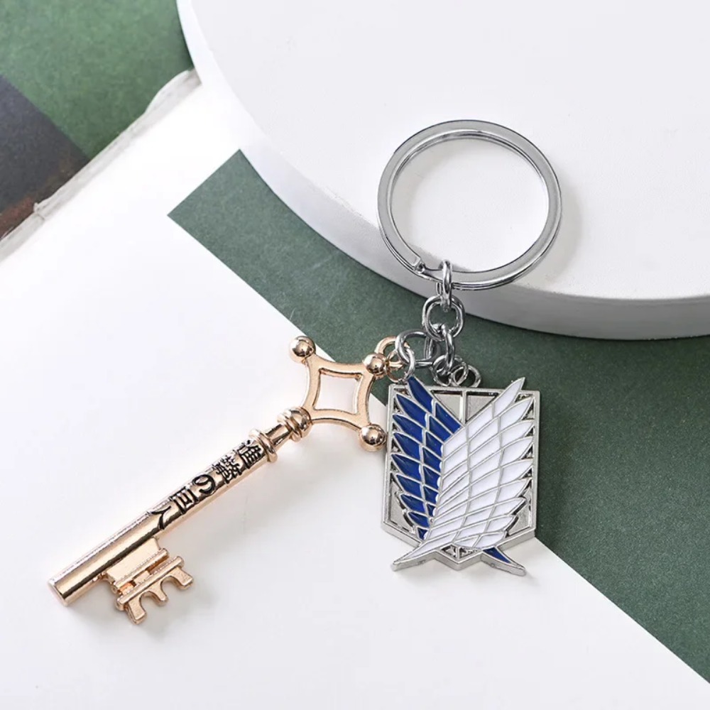 Aanval op Titan Metalen sleute - Levi Jewelry & Watches Inc recensie en prijs